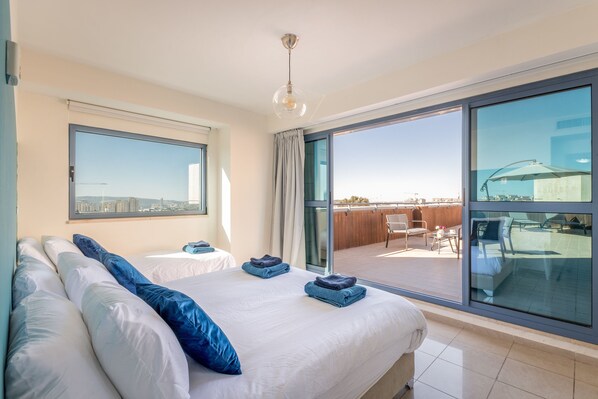 Royal Penthouse, Multiple Beds, Non Smoking | 4 bedrooms, blackout drapes, soundproofing, iron/ironing board - Magical Penthouse Center Jerusalem (Jerusalem)