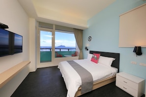 Double Room with Sea View | Desk, free WiFi, bed sheets - Ocean Sky Homestay (Toucheng)