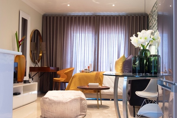 Departamento, 1 cama matrimonial, para no fumadores | Decoración personalizada y muebles diferentes