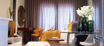 The Wilcrest Apartment