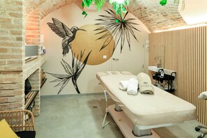 1 sala per trattamenti, massaggi