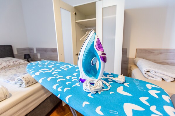 Family Apartment, Multiple Beds, Non Smoking | Room amenity - Vienna Opera Appartment - free PARKING (Vienna)