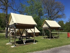 Room - Camping des Ballastieres (Champagney)