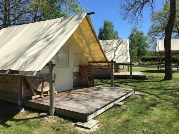 Tent, 2 Bedrooms, Non Smoking (Canadien) | Terrace/patio