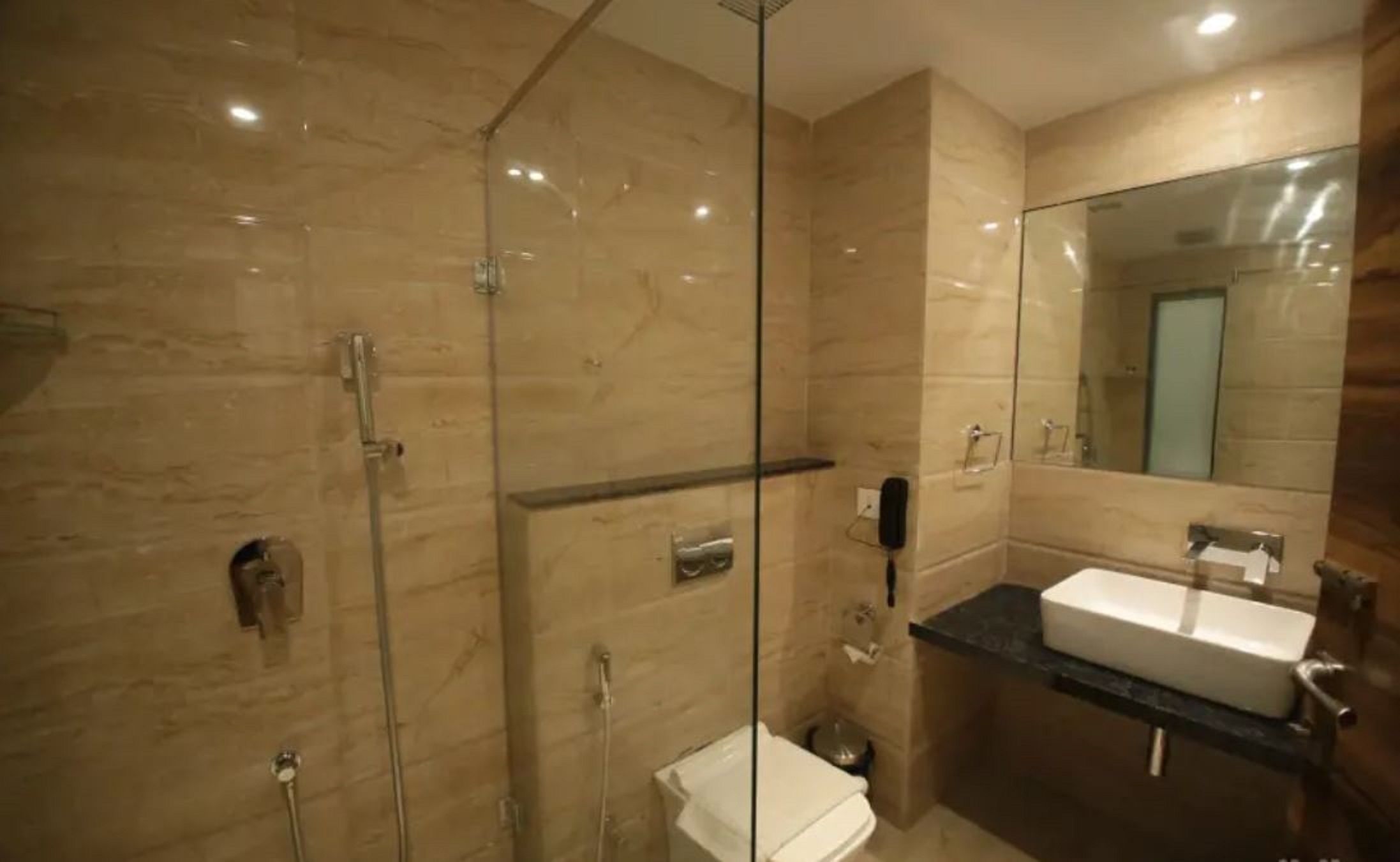 Dusj og toalettartikler (inkludert)