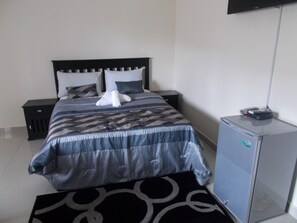 Decoración personalizada, muebles diferentes y escritorio