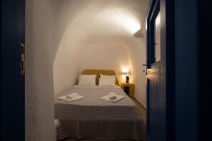 Villa, Multiple Beds | 3 bedrooms, soundproofing, iron/ironing board, free WiFi