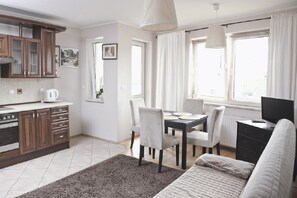 Apartment, 1 Queen Bed with Sofa bed, Non Smoking - Apartamenty Trzy Wieze (Warsaw)