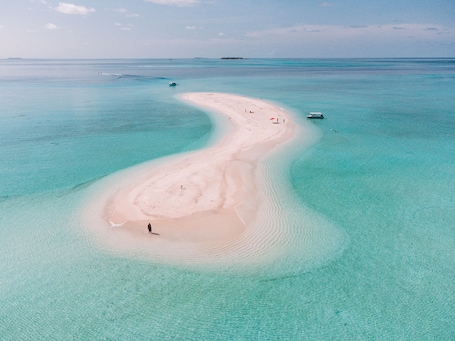 Beach/ocean view. Reef Edge Thulusdhoo