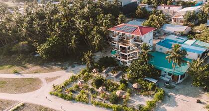 Reef Edge Thulusdhoo