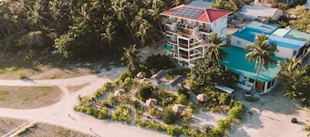 Reef Edge Thulusdhoo
