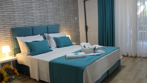 Standard Double Room - Olivia Otel Alacati (Cesme)