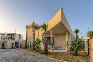 Entrada al alojamiento