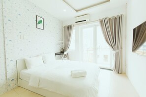 Desk, rollaway beds, free WiFi - Moka's House (Ho Chi Minh City)