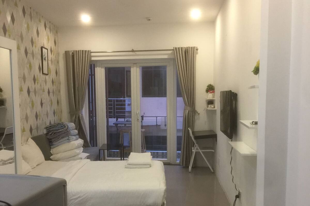 Estudio, balcón | Escritorio, camas extra y wifi gratis