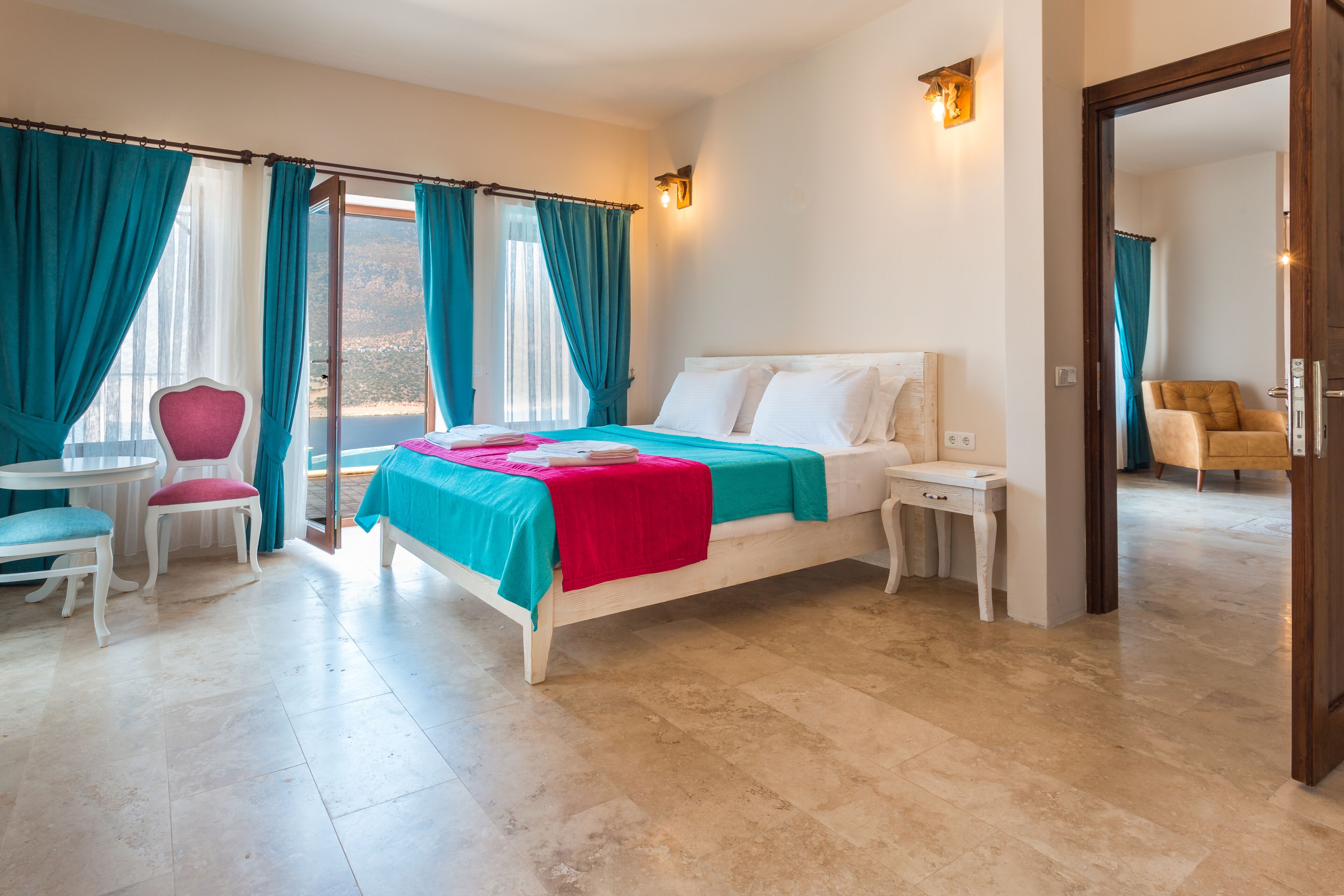 Suite, Sea View | Minibar, in-room safe, free WiFi, bed sheets