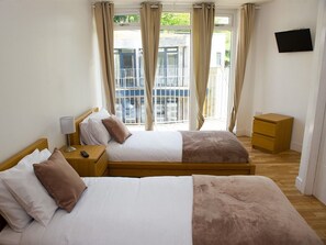 Room - Holmfirth Vineyard (Holmfirth)