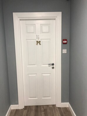 Overnatningsstedets indgangsparti