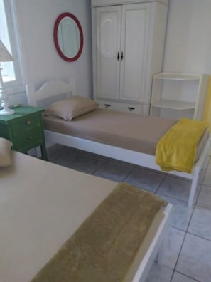 House, Multiple Beds, Non Smoking