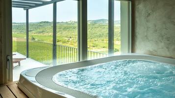 Bain à remous intérieur