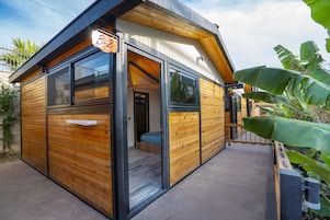 Bungalow | Premium bedding, Select Comfort beds, minibar, in-room safe