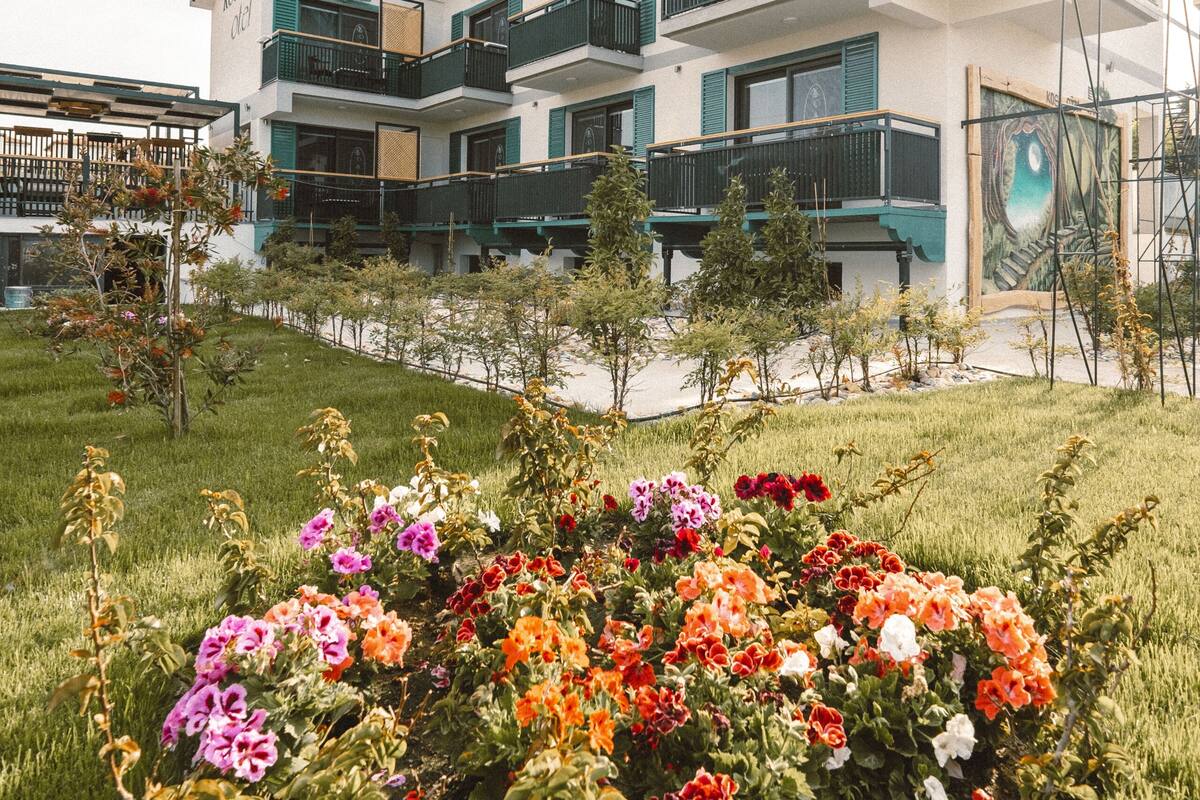 DELUXE BAHÇE MANZARALI | Fasade