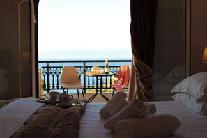 In-room safe, individually decorated, individually furnished - Sofia Apartments (Pylos-Nestoras)