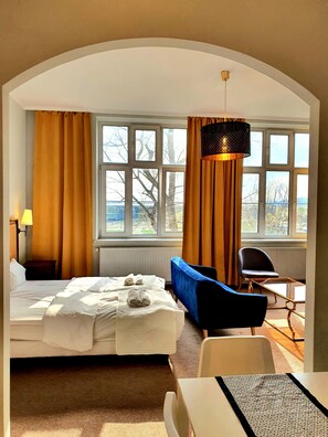 Superior Apartment, Ensuite, City View (42)