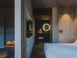 In-room safe, blackout curtains, soundproofing, iron/ironing board