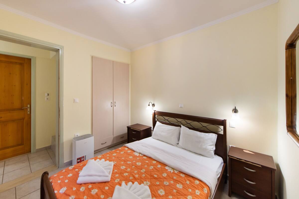 Wifi gratis y ropa de cama
