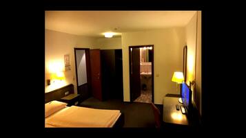 Desk, blackout drapes, free WiFi, bed sheets