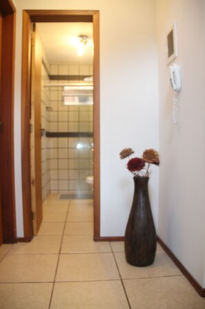 House, Non Smoking | Bathroom shower - Casa Completa Próximo a Praia (Florianópolis)