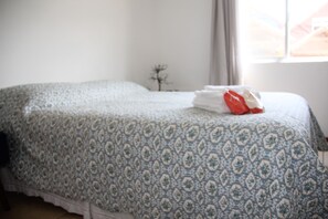 House, Non Smoking | Premium bedding, blackout curtains, free WiFi, bed sheets