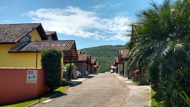Garden - Casa Completa Próximo a Praia (Florianópolis)