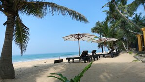 Ảnh chưa phân loại, 2 trong số 33 ảnh, nút