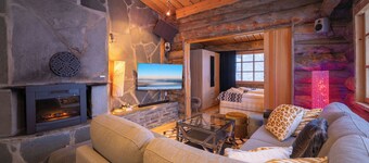 Kuukkeli Log Houses Teerenpesä - Superior Suite A49