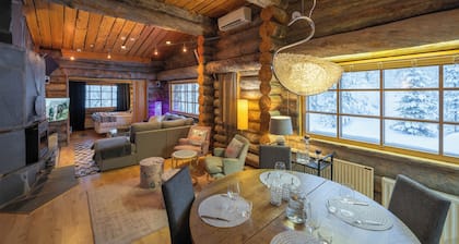 Kuukkeli Log Houses TeerenpesÀ - Superior Suite A49