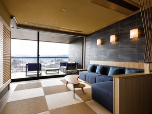 Coffres-forts dans les chambres, bureau, Wi-Fi gratuit, draps fournis