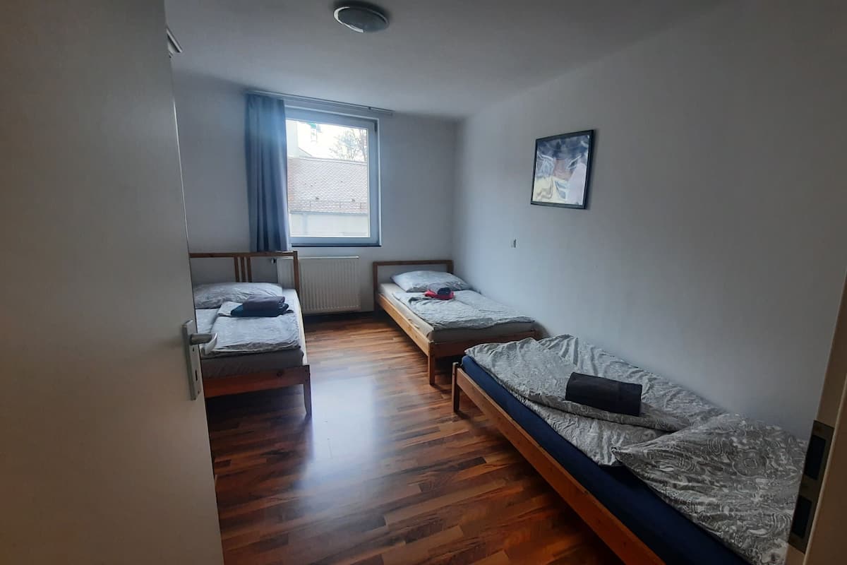 Basic Room | Blackout drapes, soundproofing, WiFi (free), bed sheets