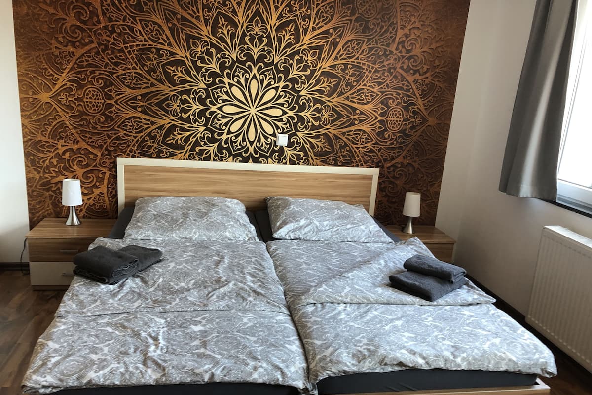 Double Room | Blackout drapes, soundproofing, WiFi (free), bed sheets