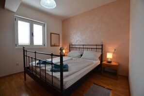1 bedroom, free WiFi, bed sheets - Kliska Apartment (Rovinj)