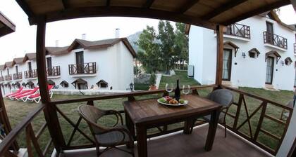 Karaburun Mimoza Apart Hotel
