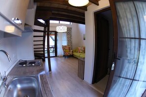 Standard Room | Private kitchenette