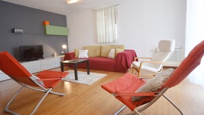Apartment | Ruang tamu | TV skrin rata 