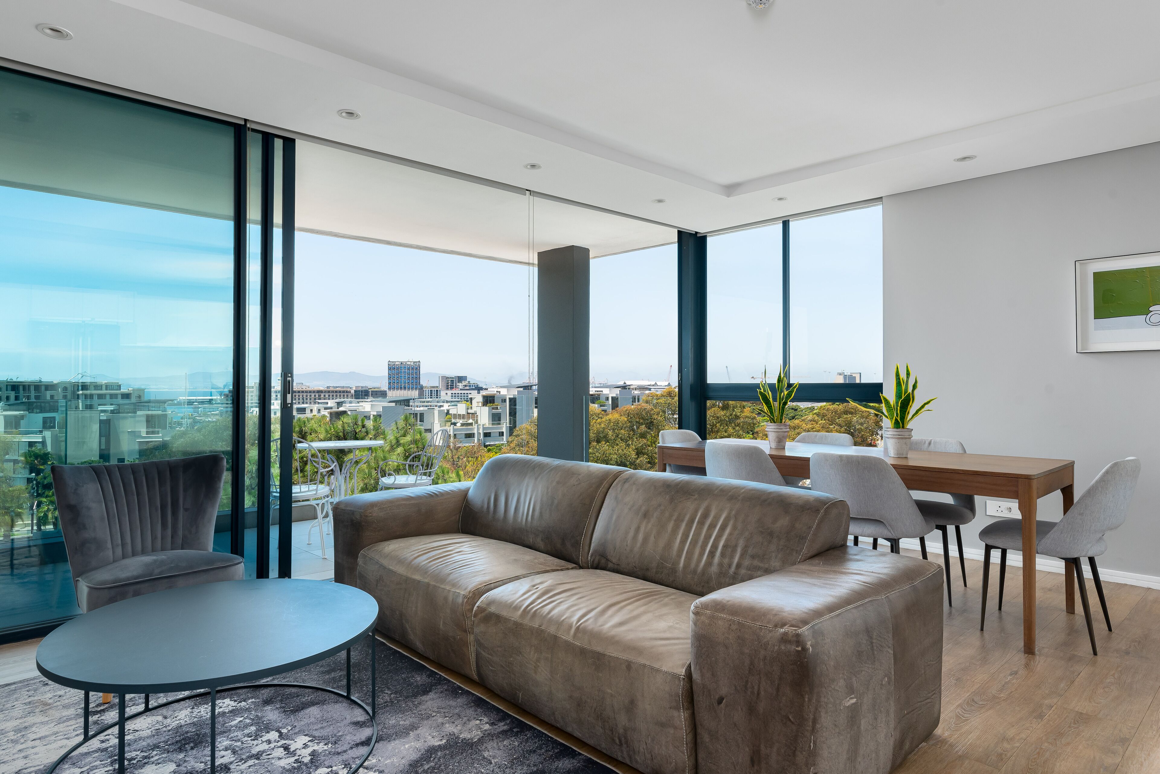 Premier Apartment | Living area