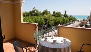 Apartamento, 1 habitación, terraza, vistas al mar | Vistas al mar