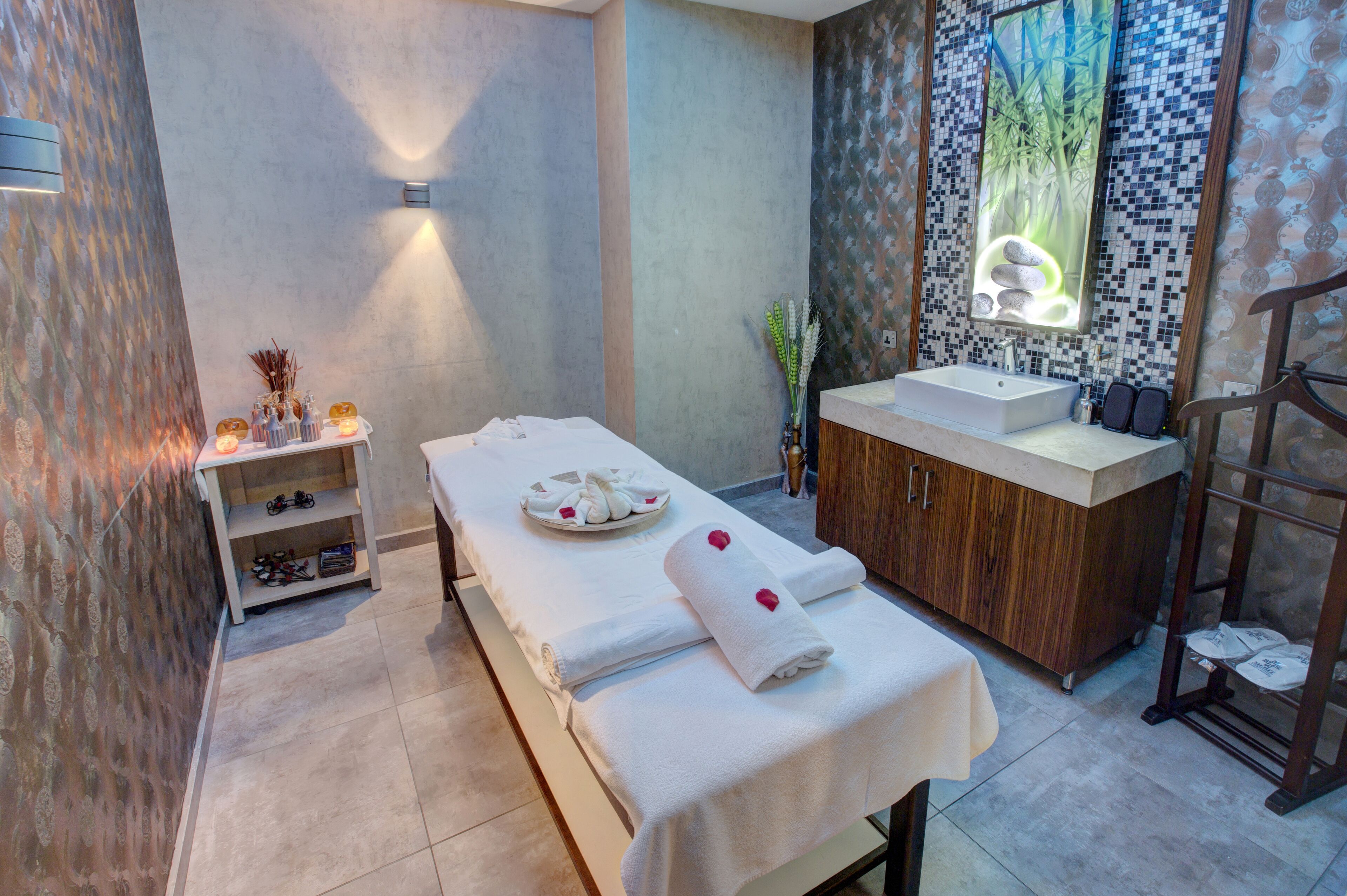 couples treatment room(s), turkish bath/hammam, hot stone massages