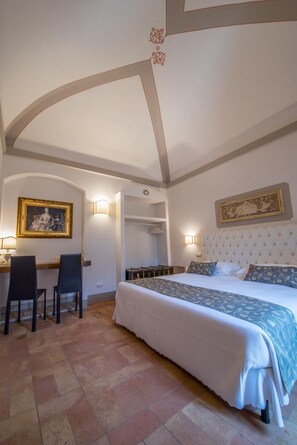 1 bedroom, premium bedding, minibar, individually furnished