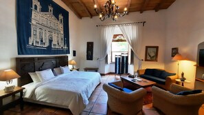 Suite Deluxe, 1 cama King size, con acceso para personas discapacitadas, para no fumadores | Camas extra, wifi gratis y ropa de cama 