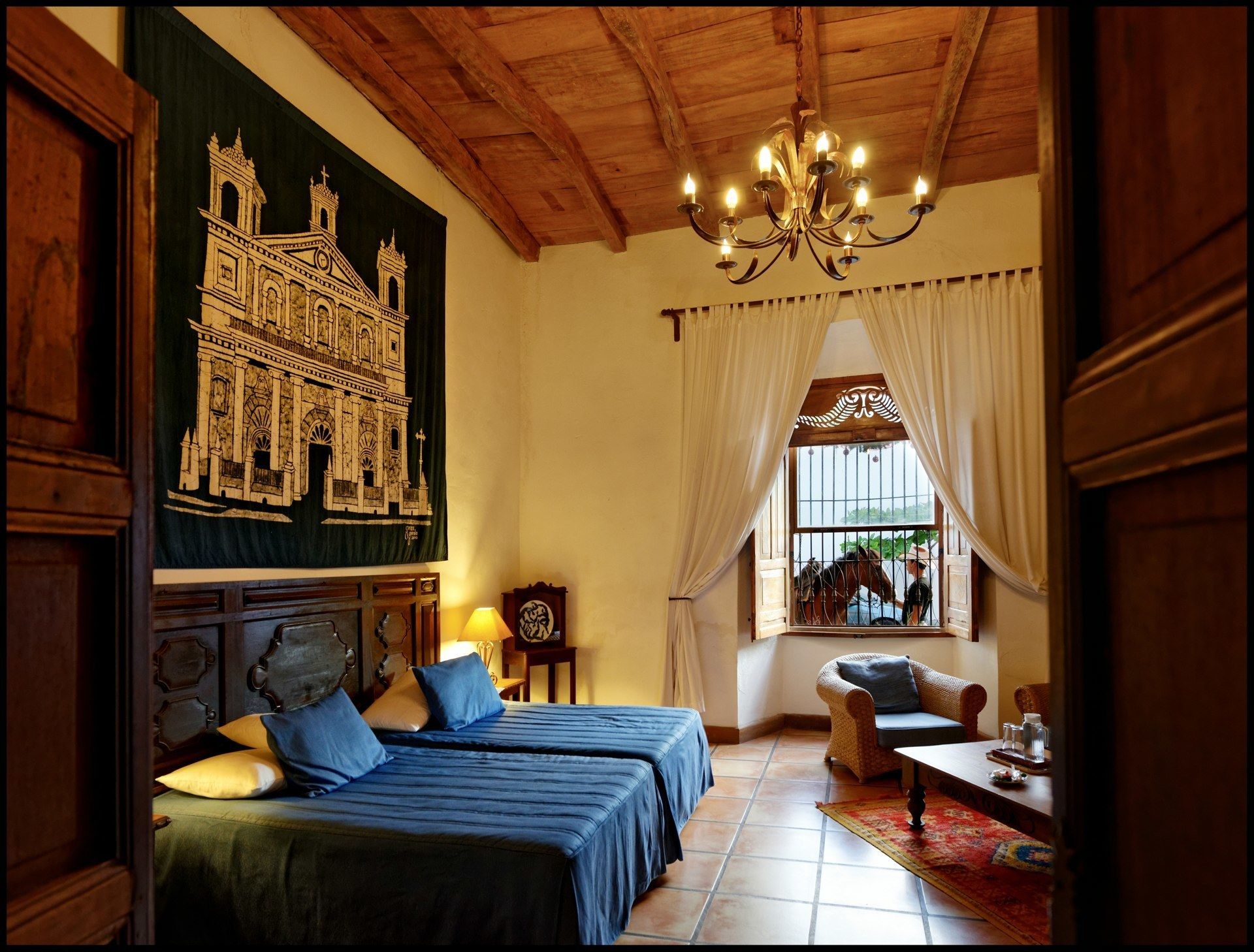 deluxe suite, 1 king bed, accessible, non smoking | rollaway beds, free wifi, bed sheets